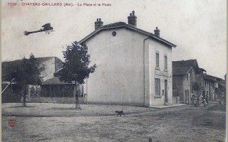 La place et la poste