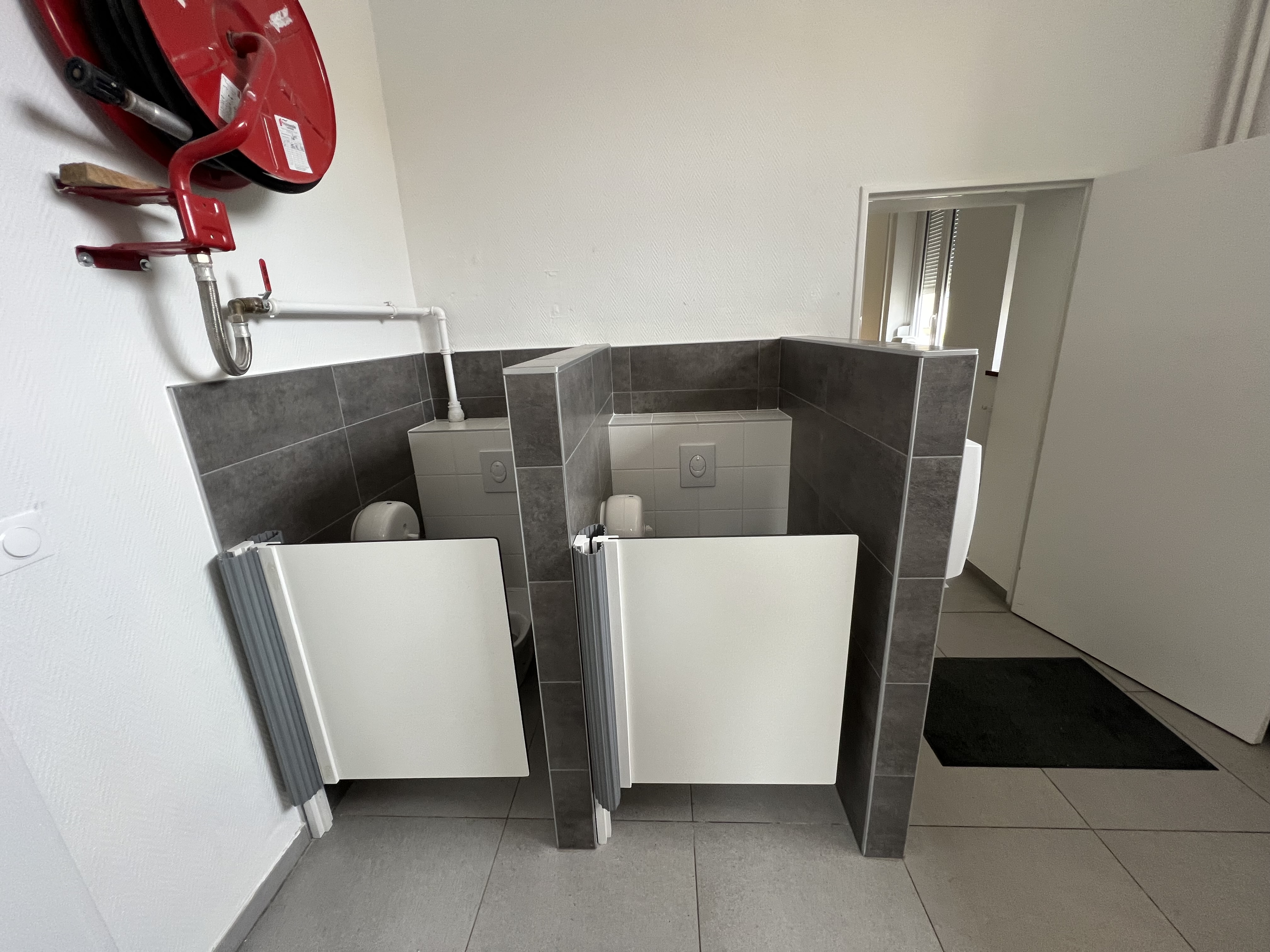 Sanitaires Périscolaire 1.jpeg