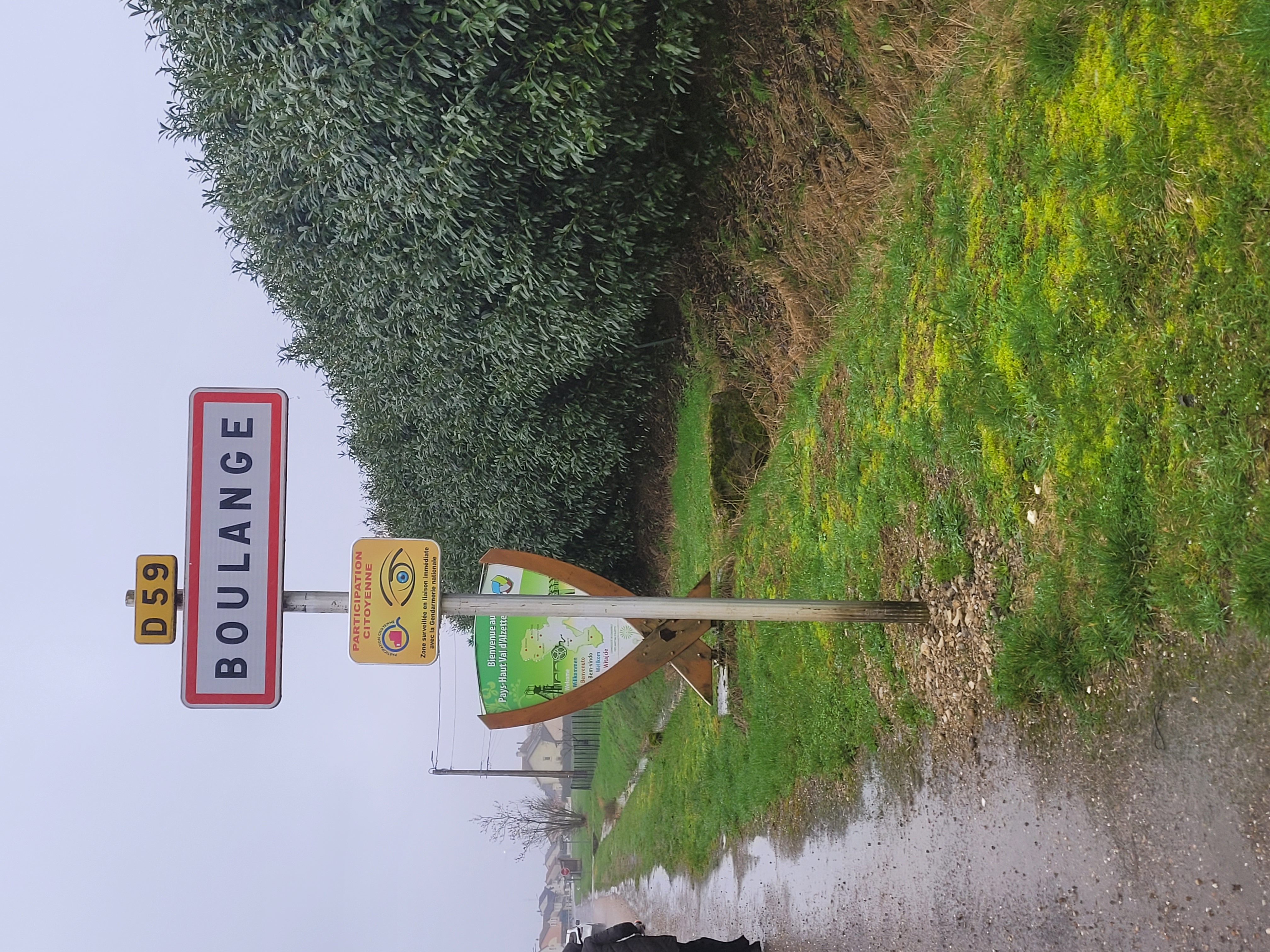 Panneau entrée Rue de Ludelange.jpg