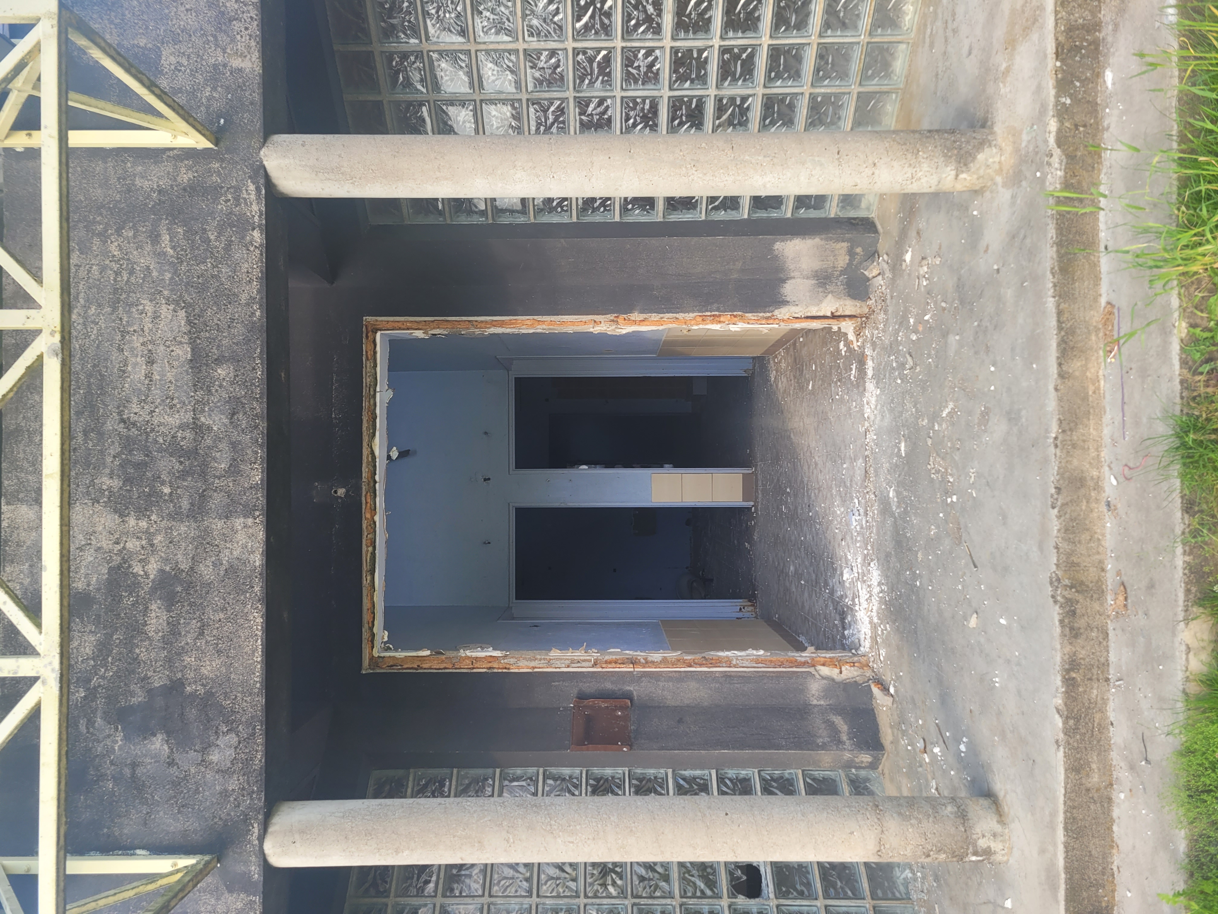 Entrée vestiaire.jpg