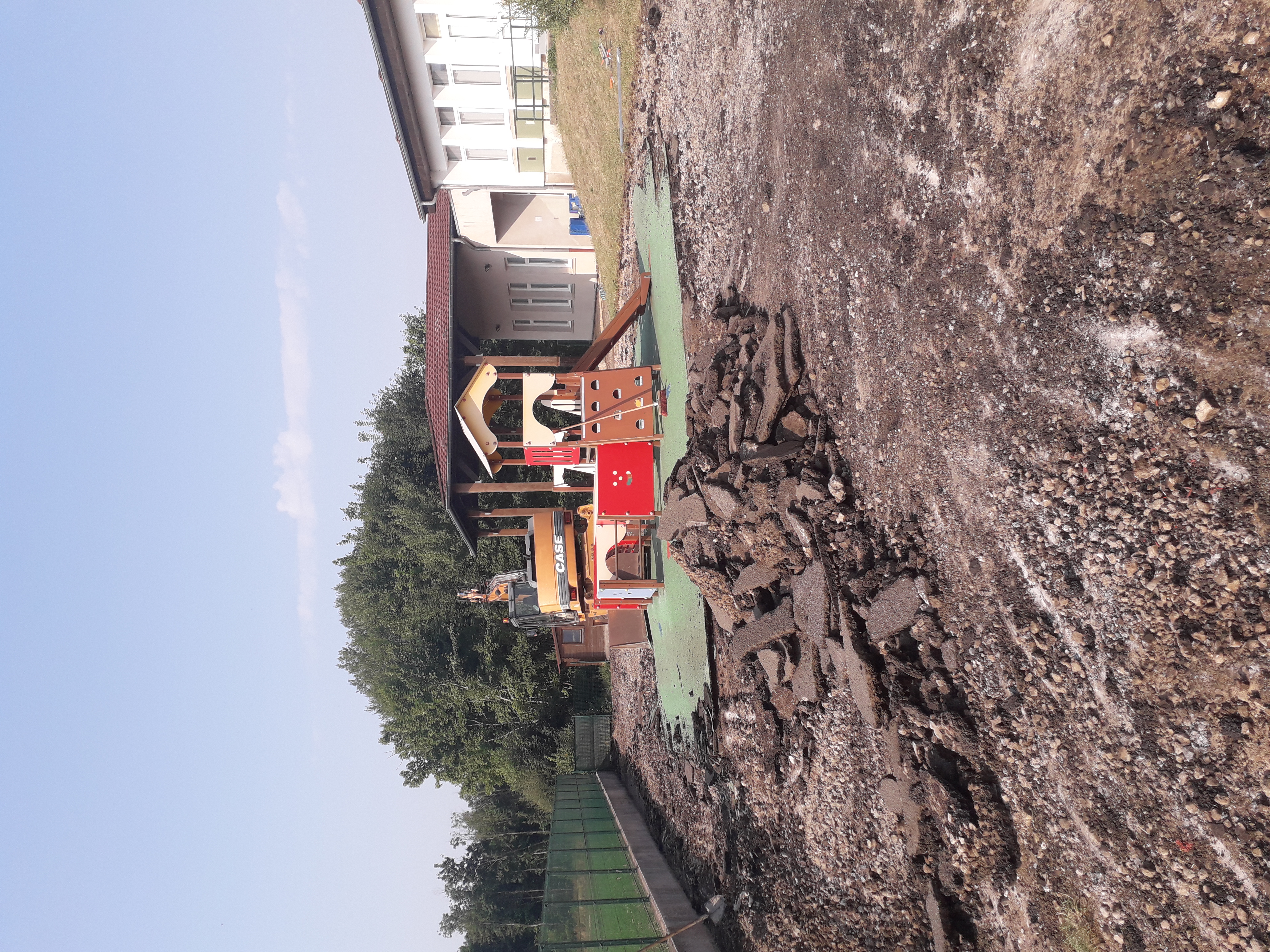 Aménagement cour école maternelle 3.jpg