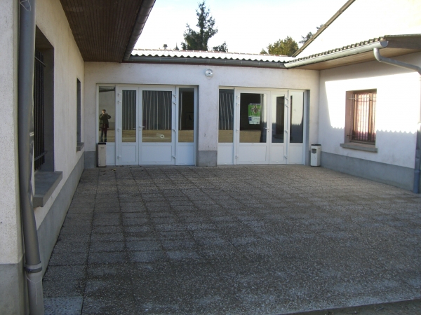 Salle du château d_eau 1.jpg