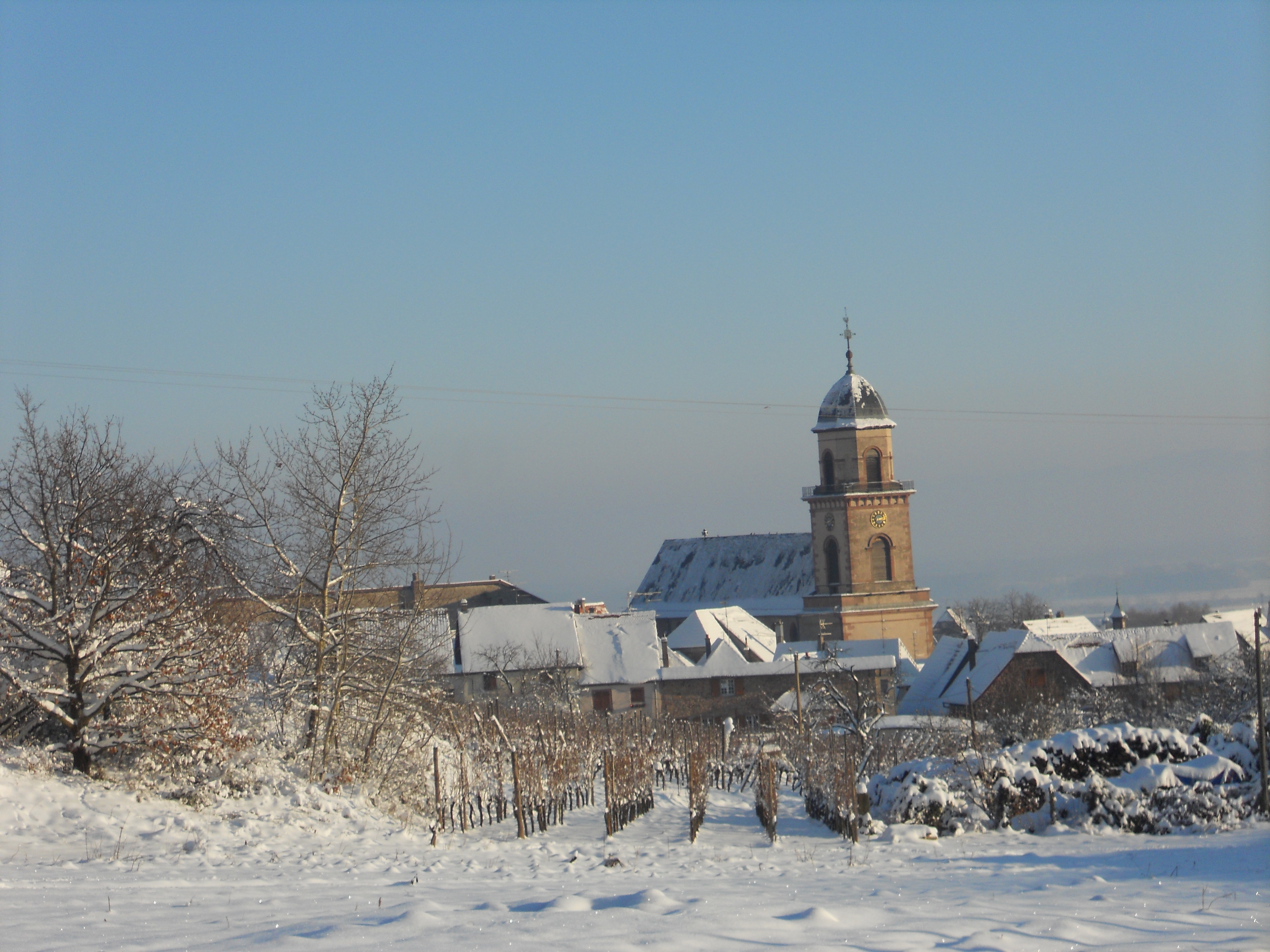 église sous la neige