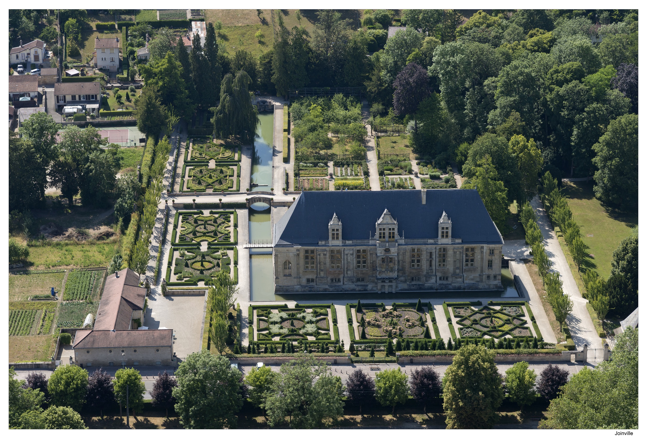 Château du Grand Jardin.jpg