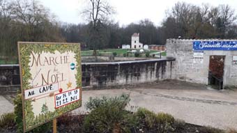 entre cave marche de noel.jpg