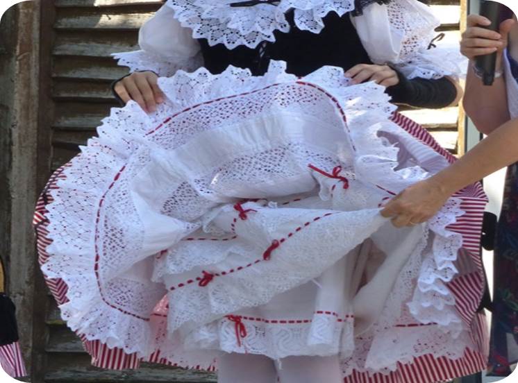 Les jupons de Nice.jpg