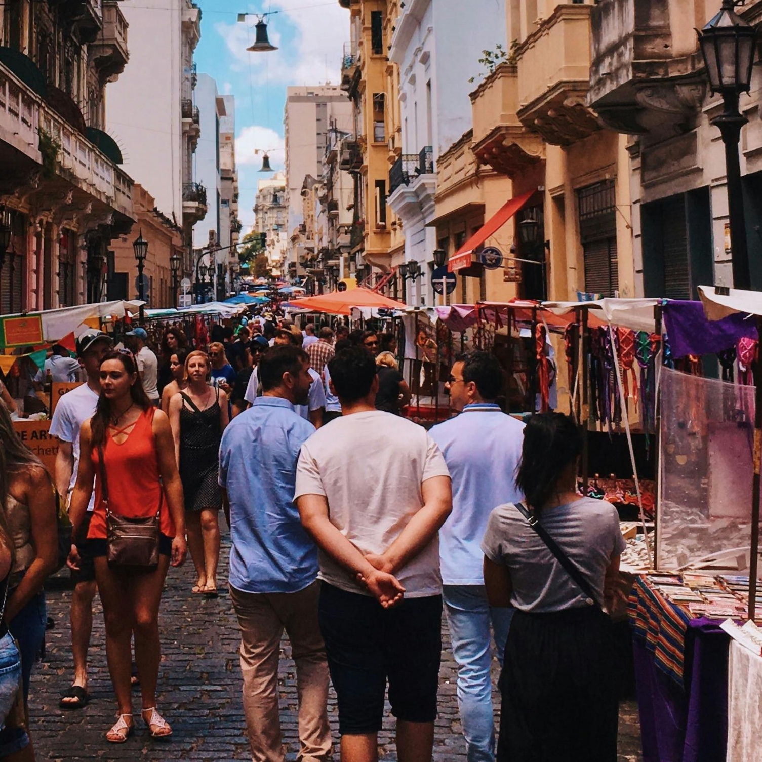 VIGNETTE VIDE GRENIER 1-1.jpg