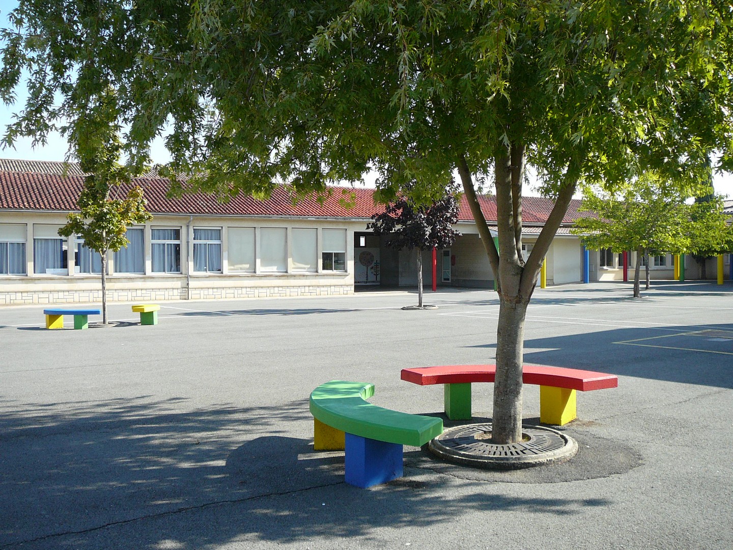 Ecole - Cour 1