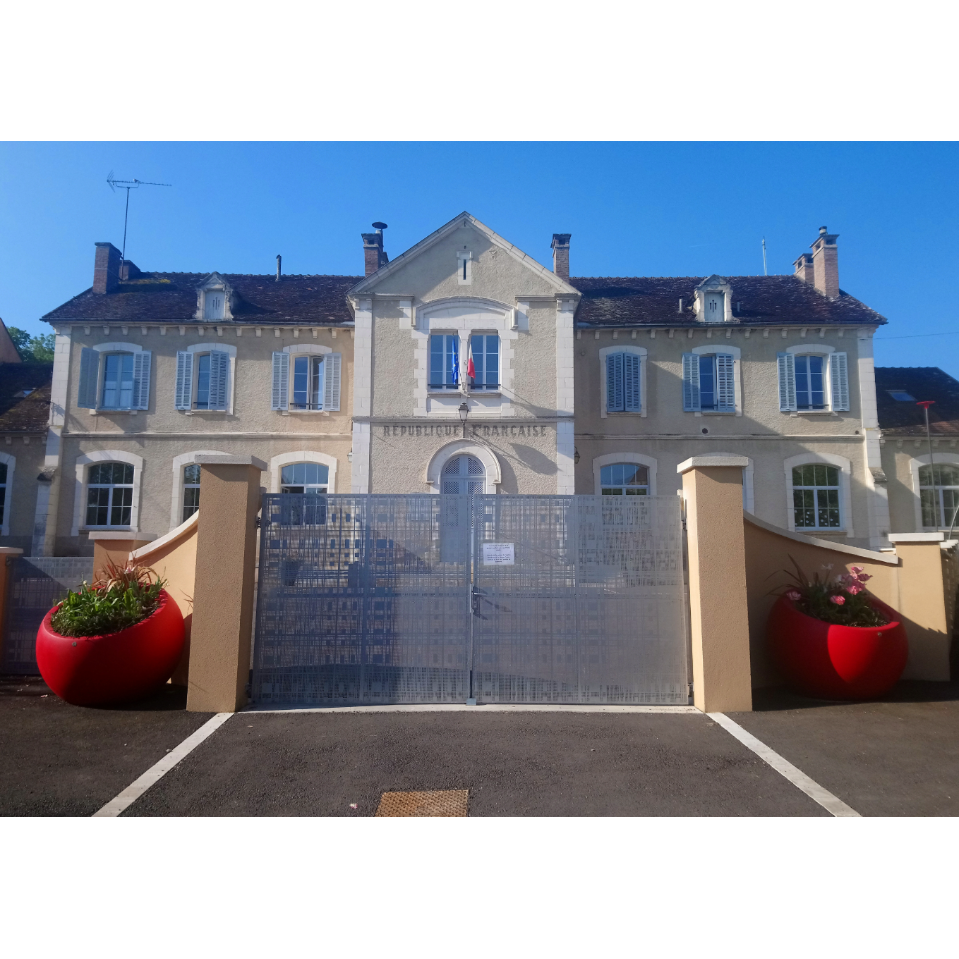 batiment central mairie.jpg