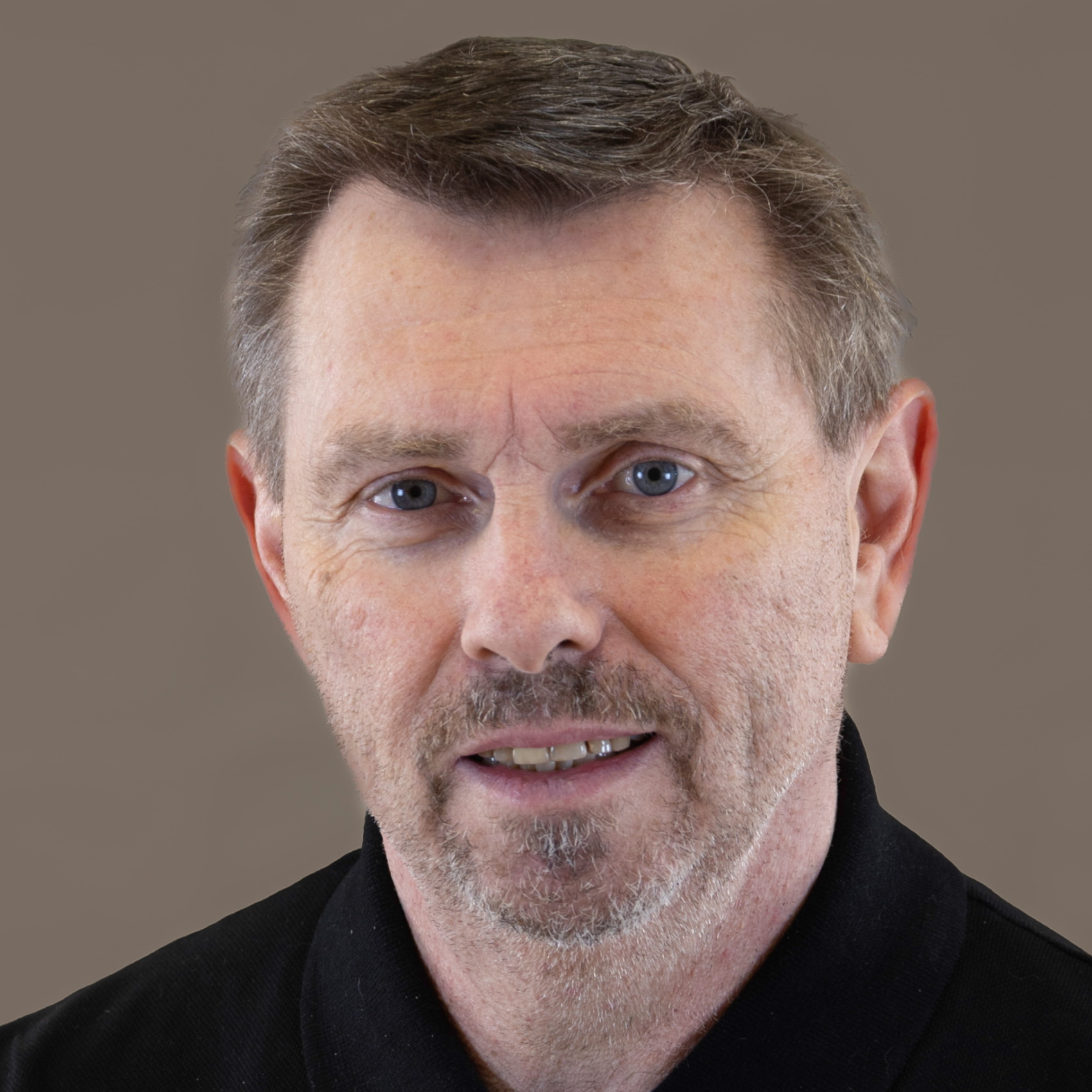 M. BÉNARD photo réduite.jpg