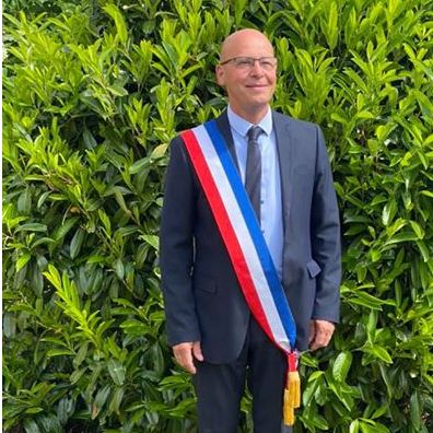 le maire.jpg