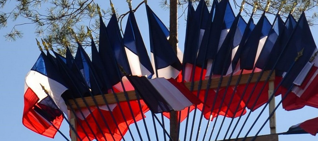 Samedi 30 mai à 11h - Invitation à la plantation du Mai des élus place de la Mairie