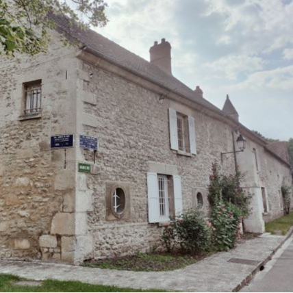 UNE PROMENADE DANS LE VILLAGE