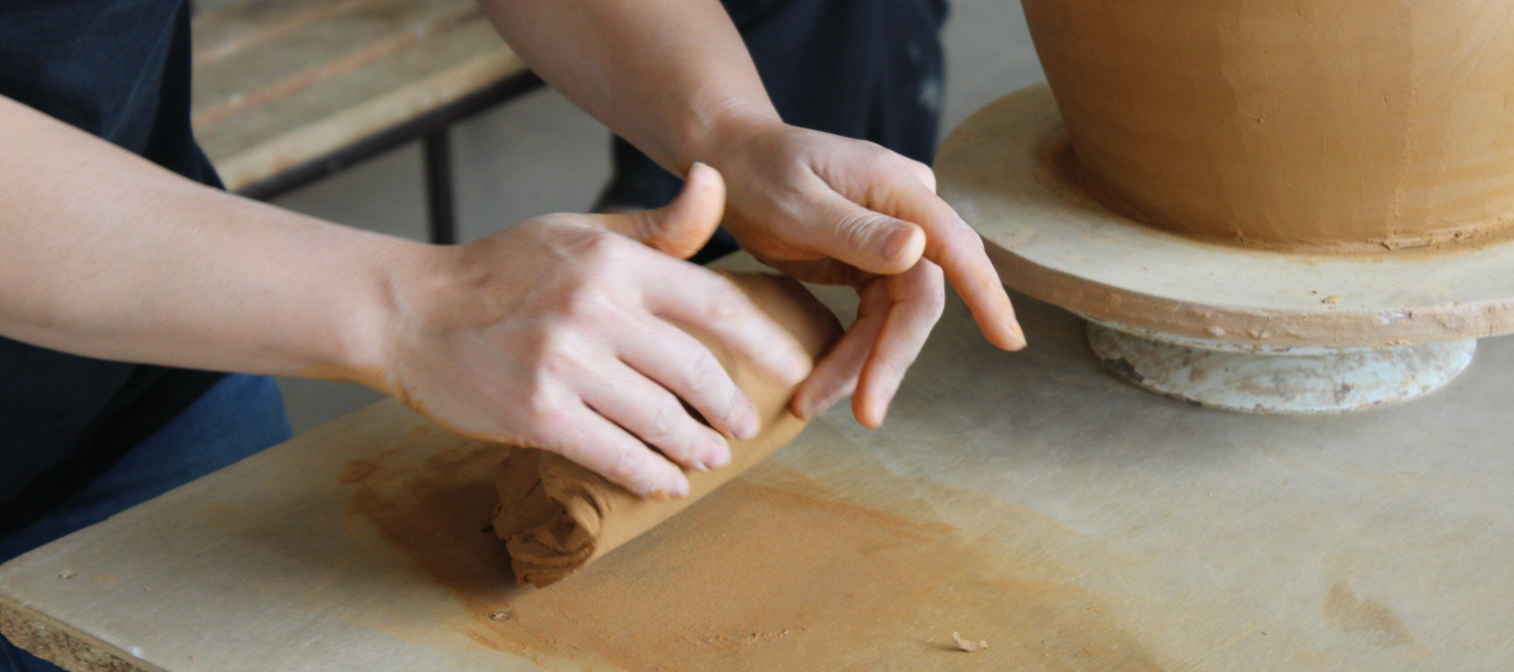 Il reste encore des places pour le stage de modelage d’une journée, le 7 mars 2026 !