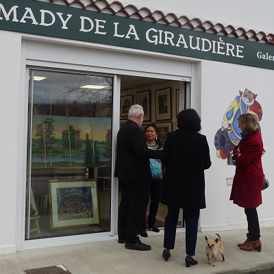 Sylvie Feucher préfète de l’Ariège a visité la galerie de Mady de la